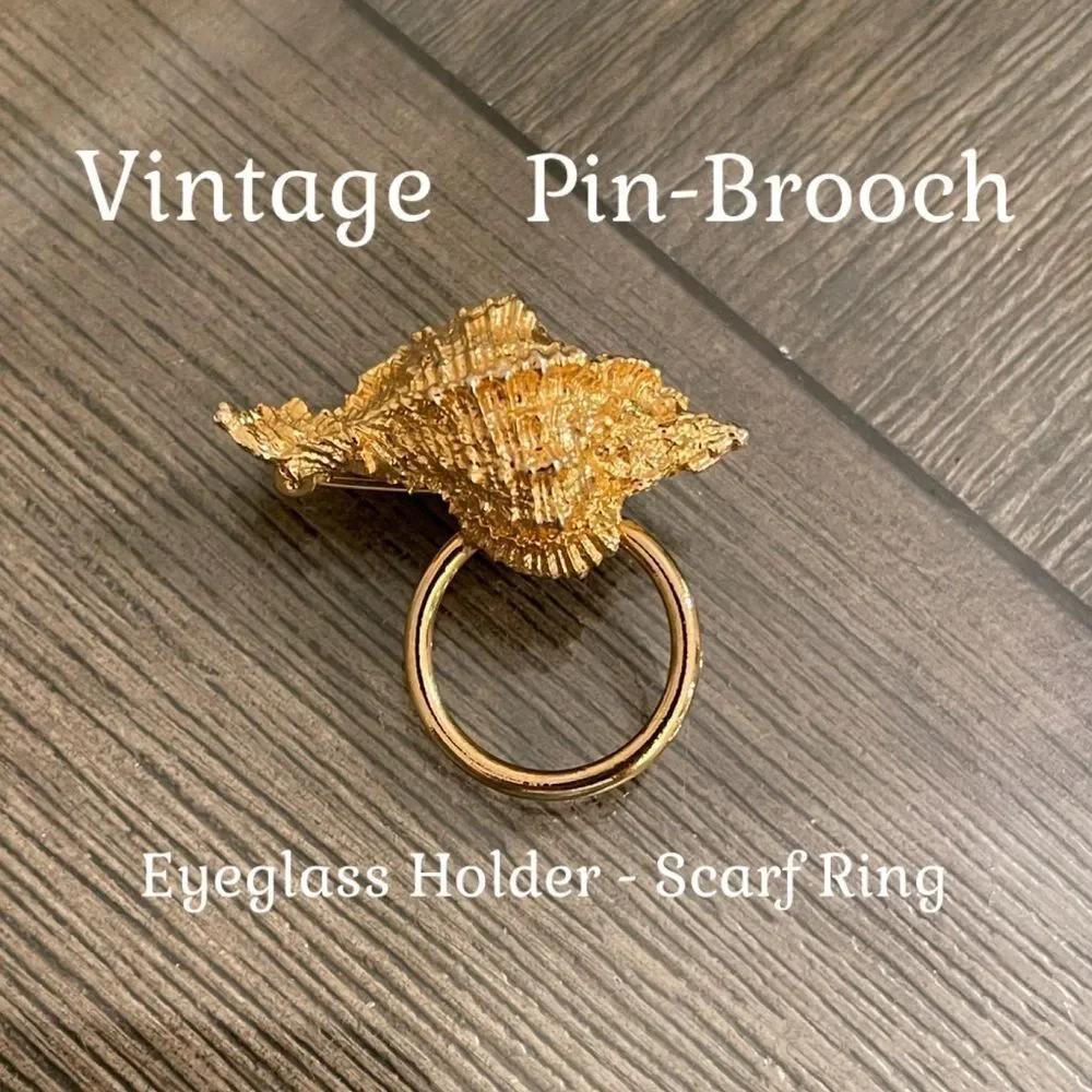 Vintage Seashell Eyeglass Holder Pin/Brooch - Scarf Ring - Gold-tone